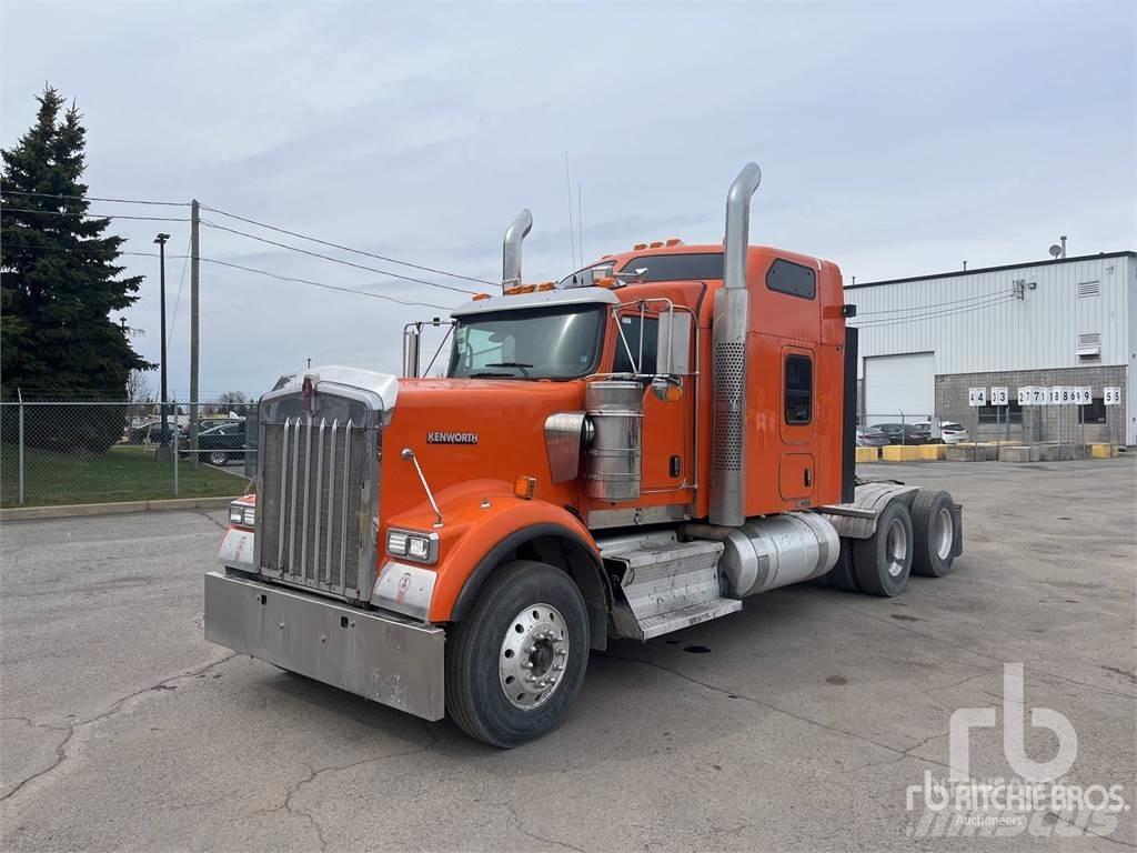 Kenworth W900 Vetopöytäautot