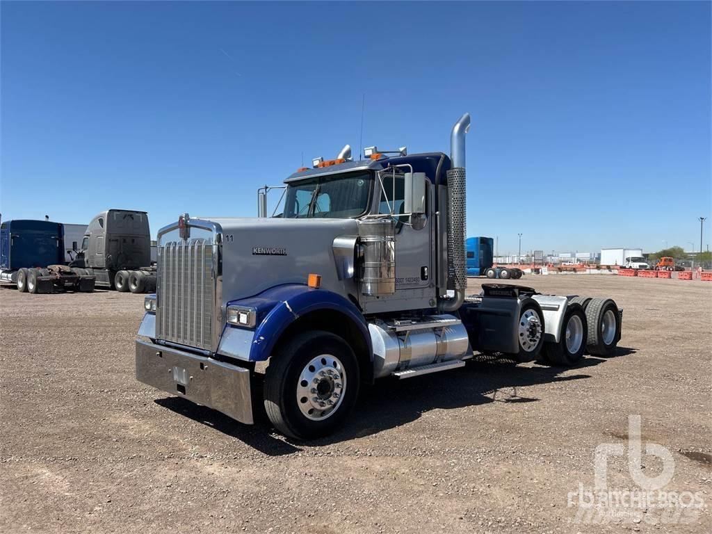 Kenworth W900 Vetopöytäautot
