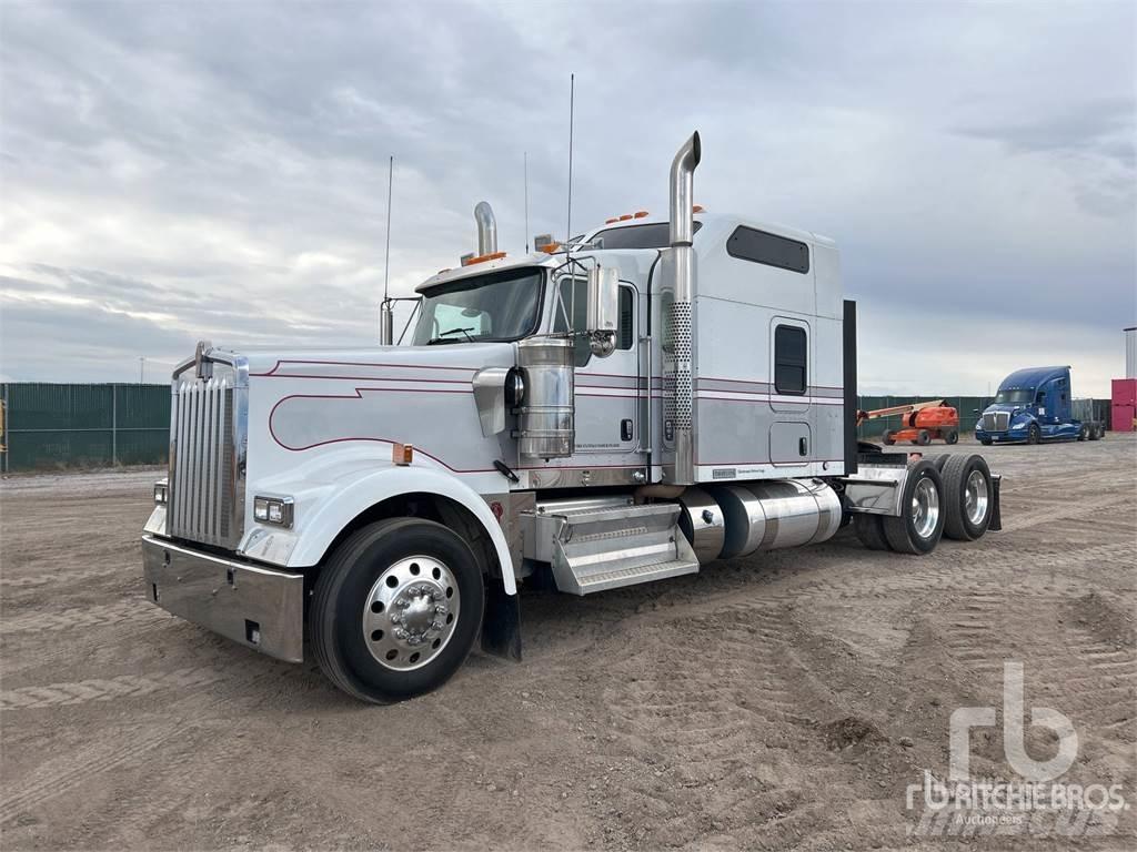 Kenworth W900 Tractor Units