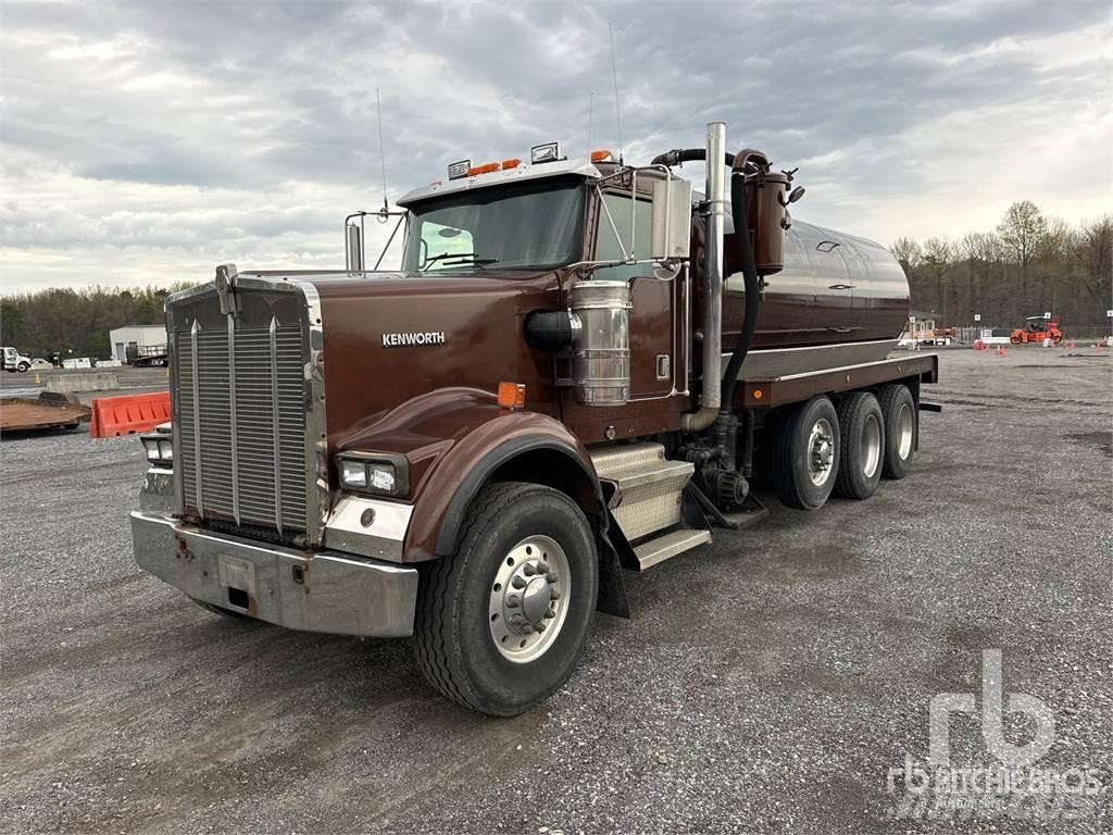 Kenworth W900B Säiliöautot
