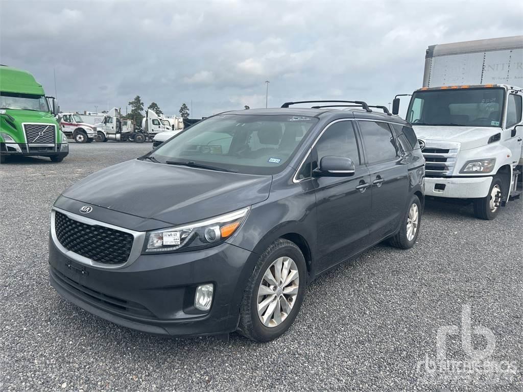 Kia SEDONA Pakettiautot
