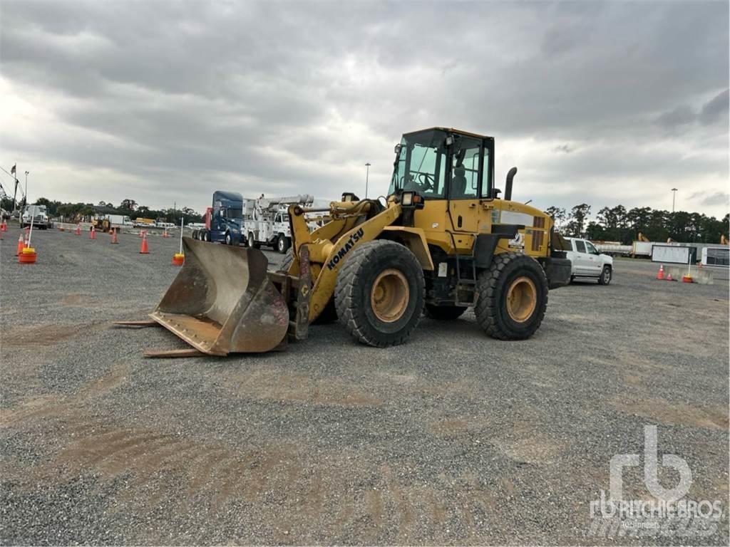 Komatsu WA250-6 Pyöräkuormaajat