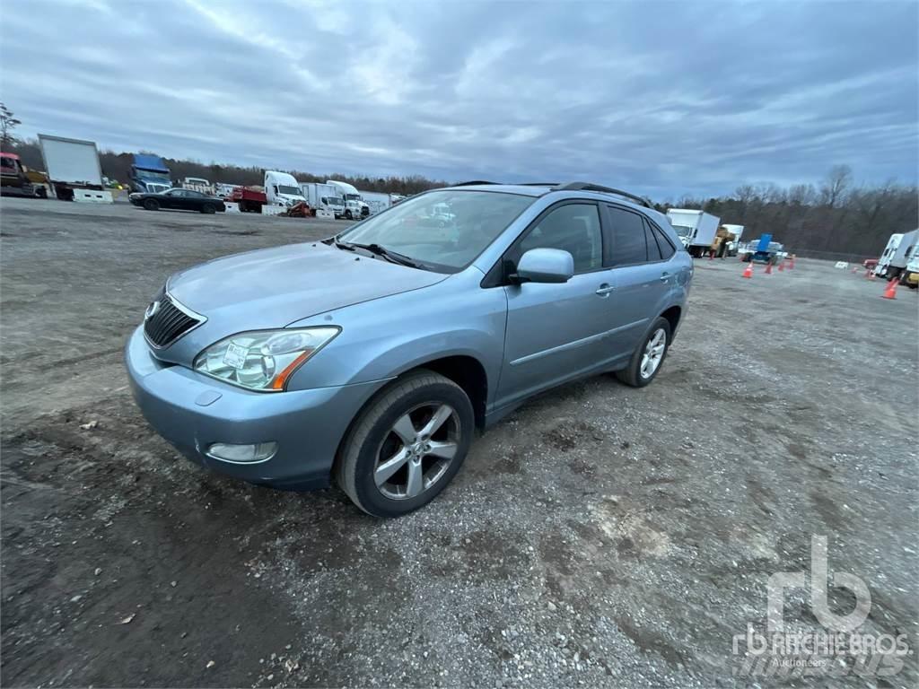 Lexus RX330 Lava-autot