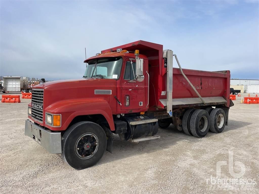 Mack CH613 Sora- ja kippiautot