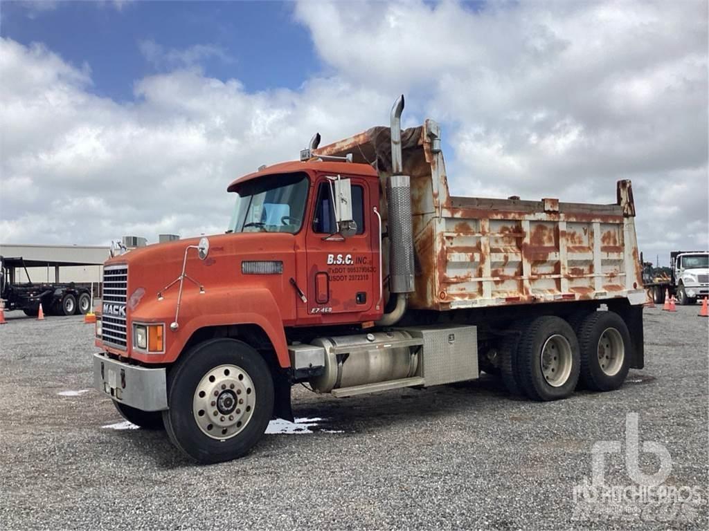 Mack CH613 Sora- ja kippiautot