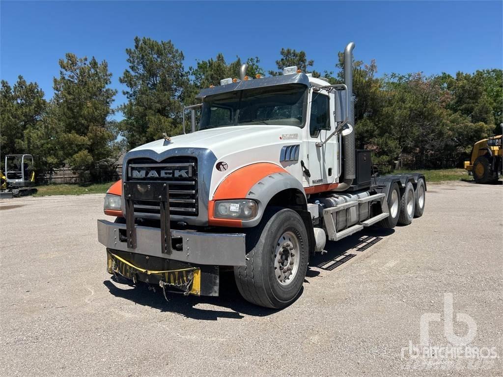 Mack GU713 Lava / vinssi kuorma-autot