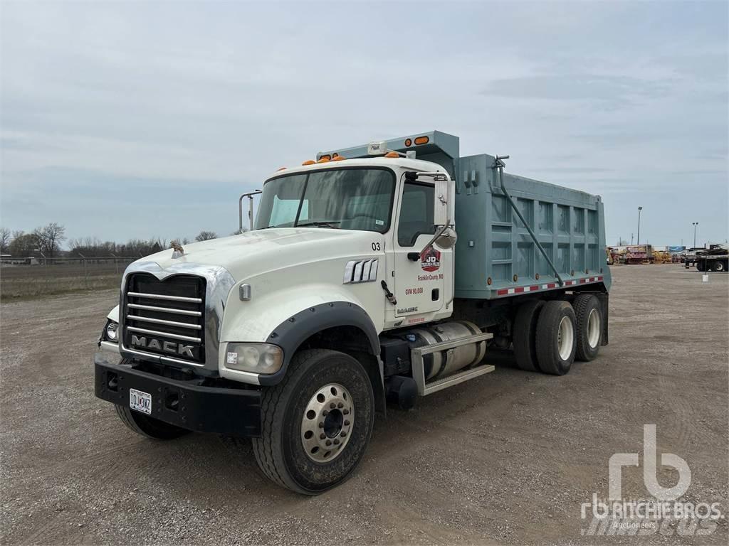 Mack GU713 Sora- ja kippiautot