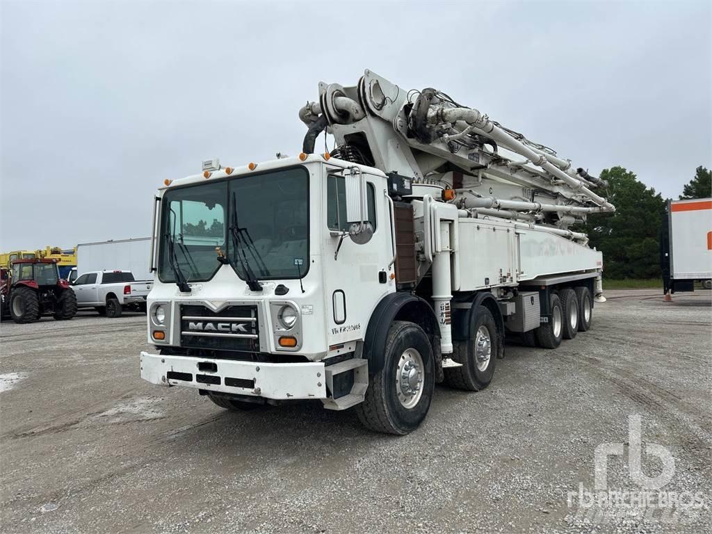 Mack MRU613 Betonikuorma-autot