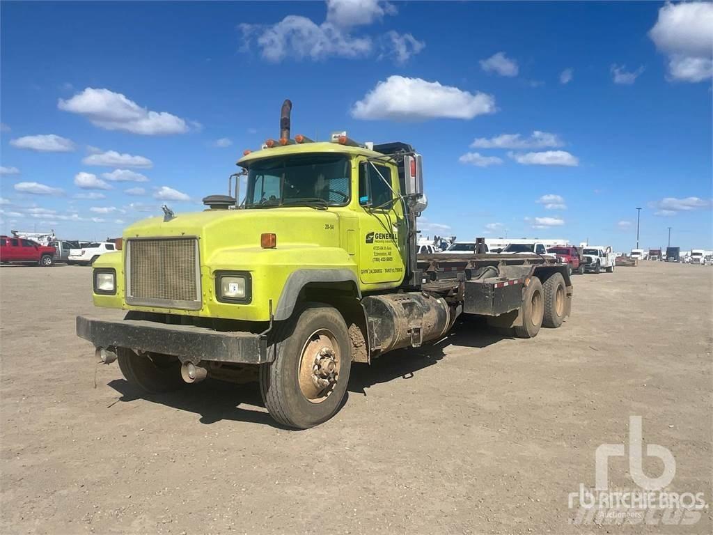 Mack RD688ST Vaihtolava-autot