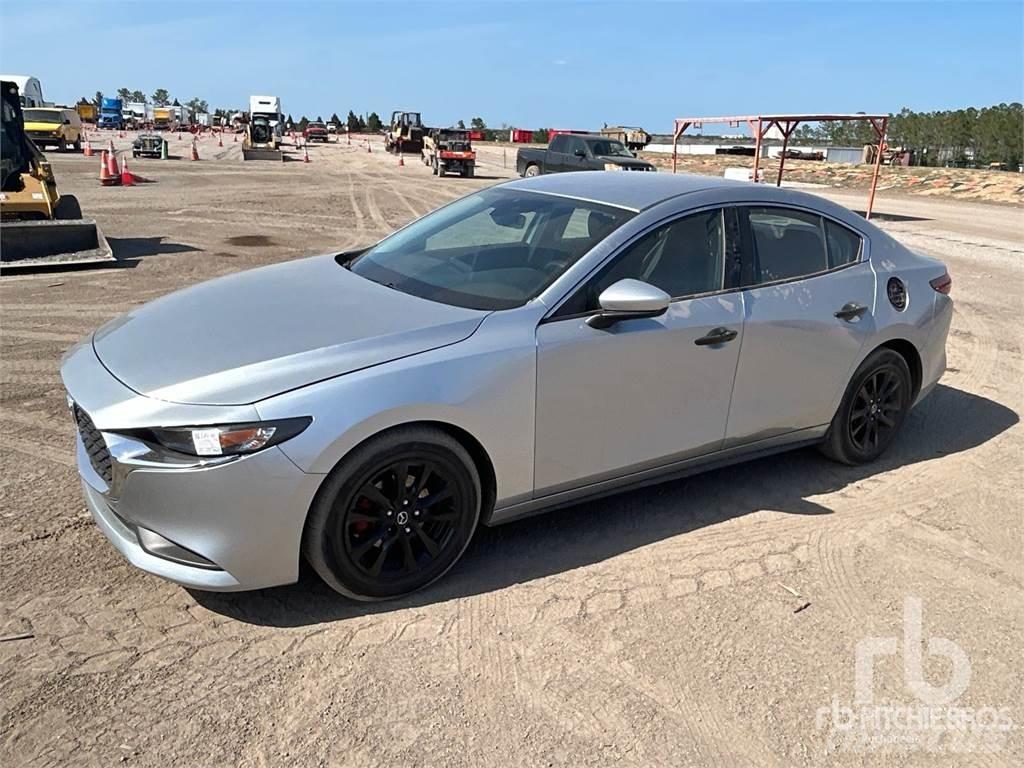 Mazda 3 Henkilöautot
