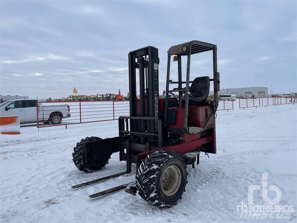 Moffett M5000 Maastotrukit