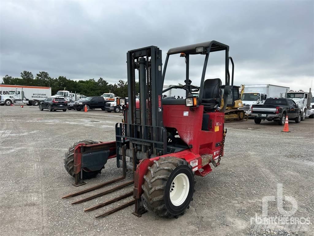 Moffett M8 55.3 Maastotrukit