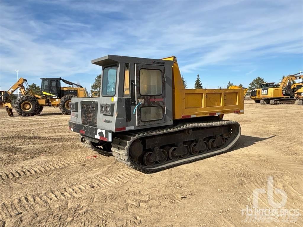 Morooka MST800 Mönkijät