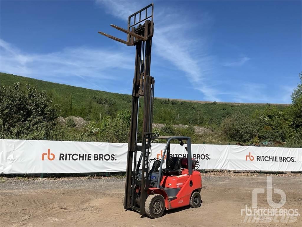 Nexen FG30 Dieseltrukit