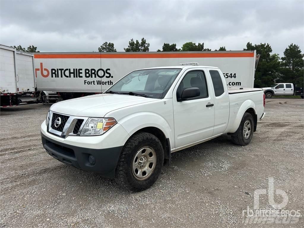 Nissan FRONTIER Lava-autot