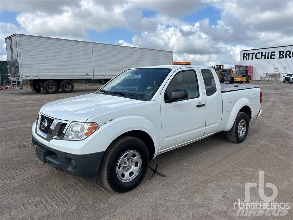 Nissan FRONTIER Lava-autot