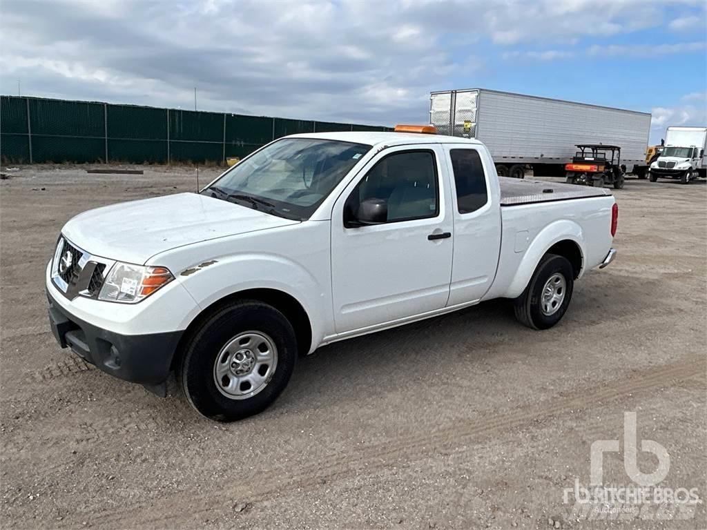 Nissan FRONTIER Lava-autot
