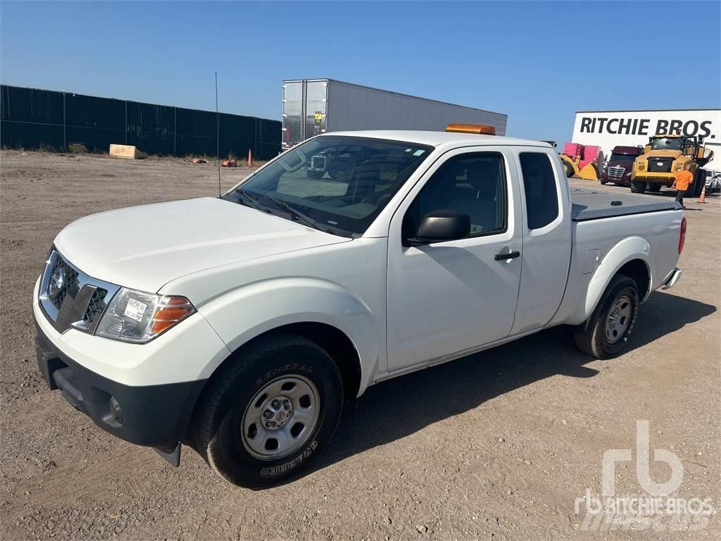 Nissan FRONTIER Lava-autot