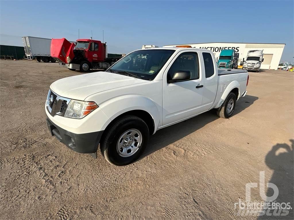 Nissan FRONTIER Lava-autot