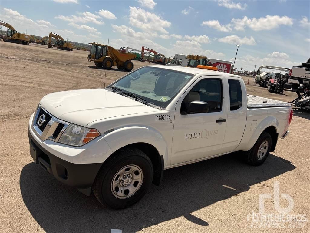 Nissan FRONTIER Lava-autot