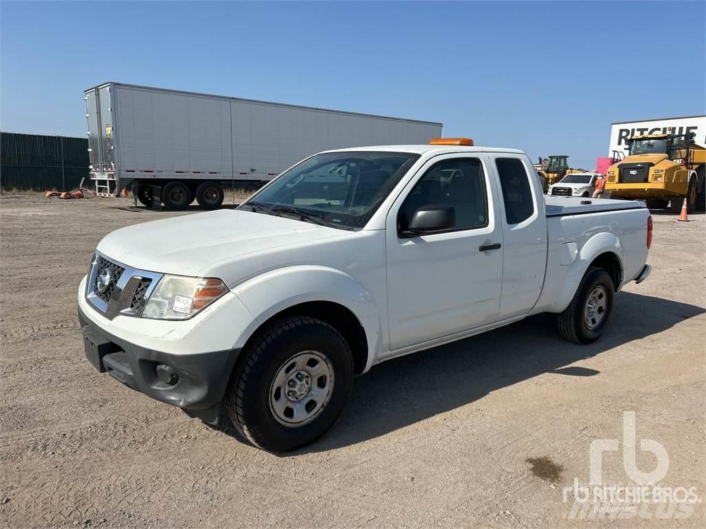 Nissan FRONTIER Lava-autot