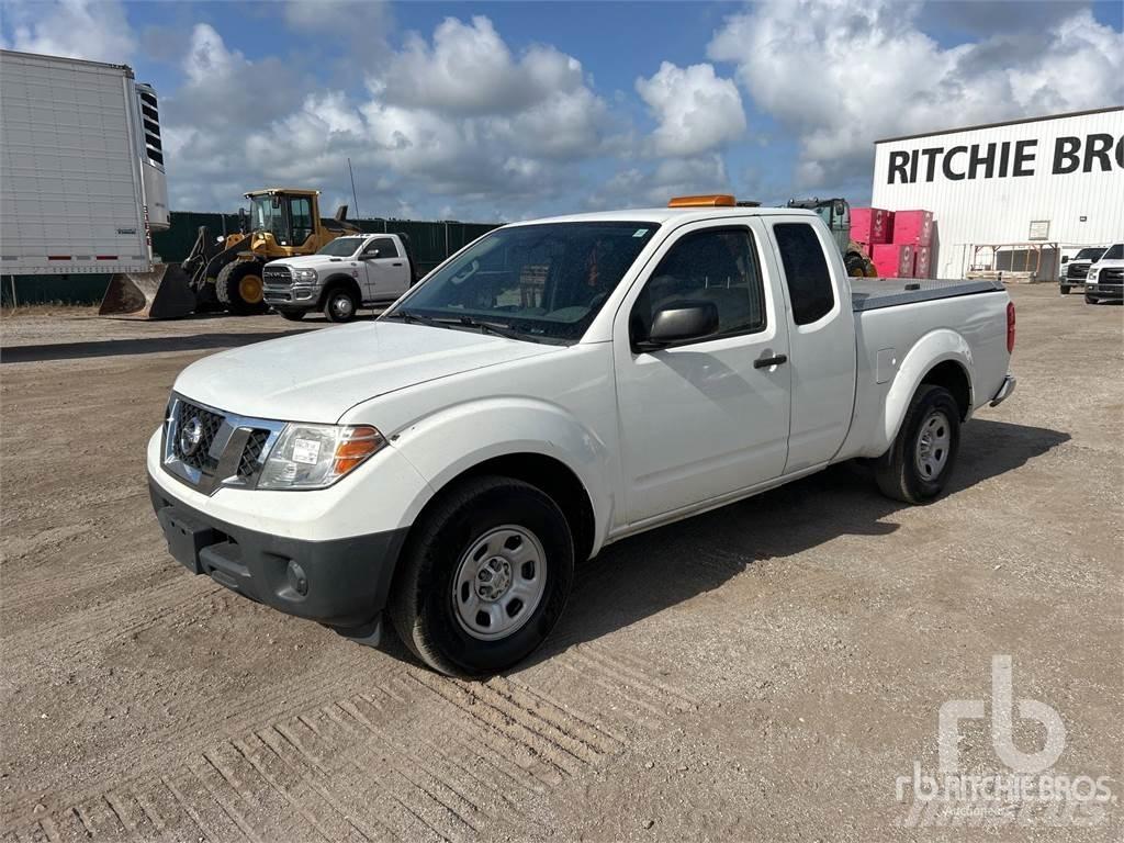 Nissan FRONTIER Lava-autot