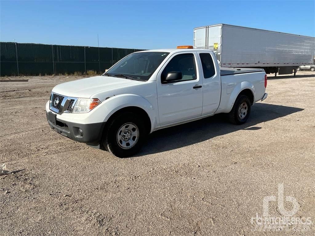 Nissan FRONTIER Lava-autot