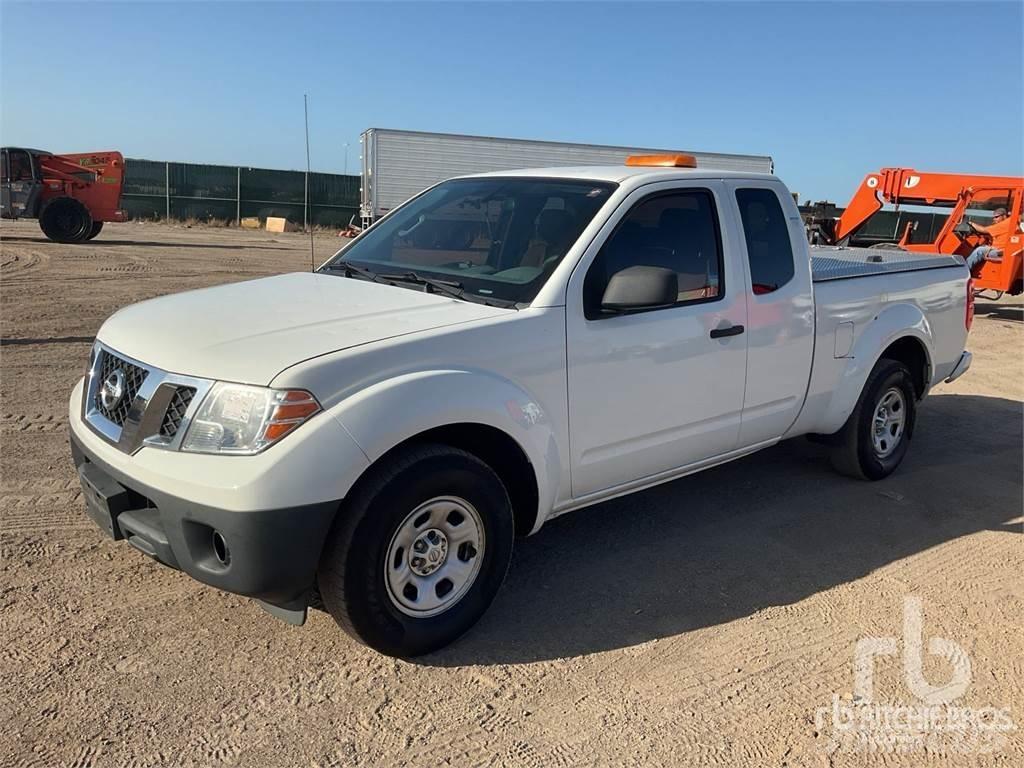 Nissan FRONTIER Lava-autot