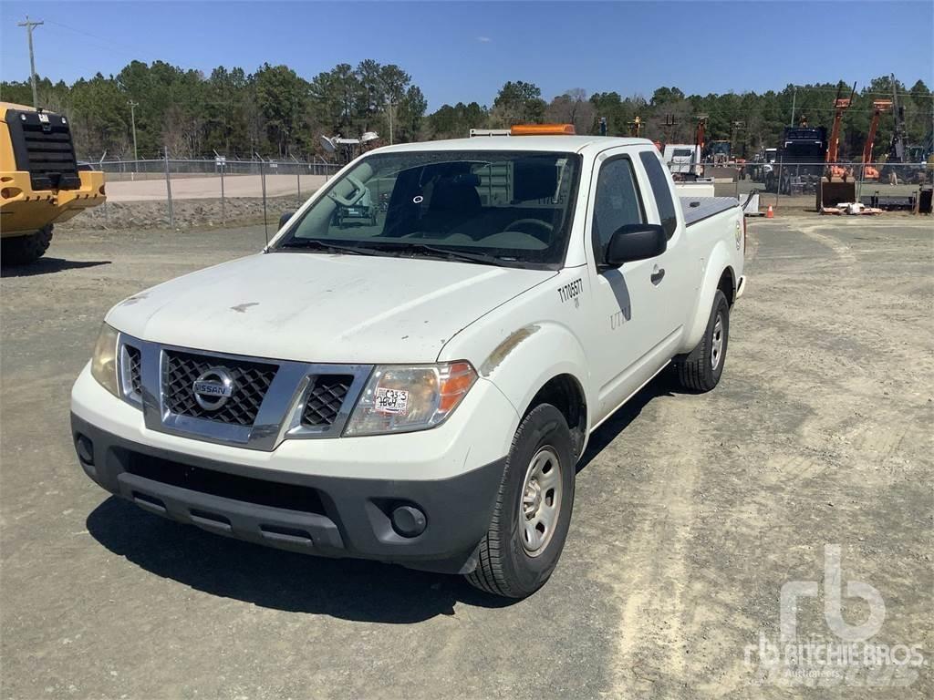 Nissan FRONTIER Lava-autot