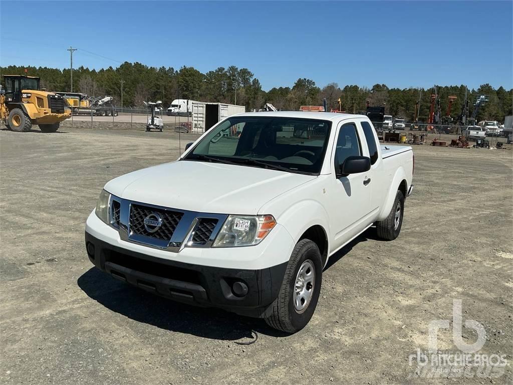 Nissan FRONTIER Lava-autot