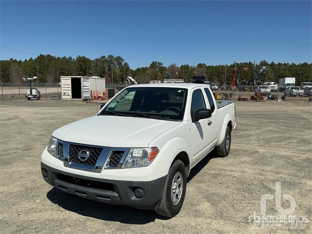 Nissan FRONTIER Lava-autot