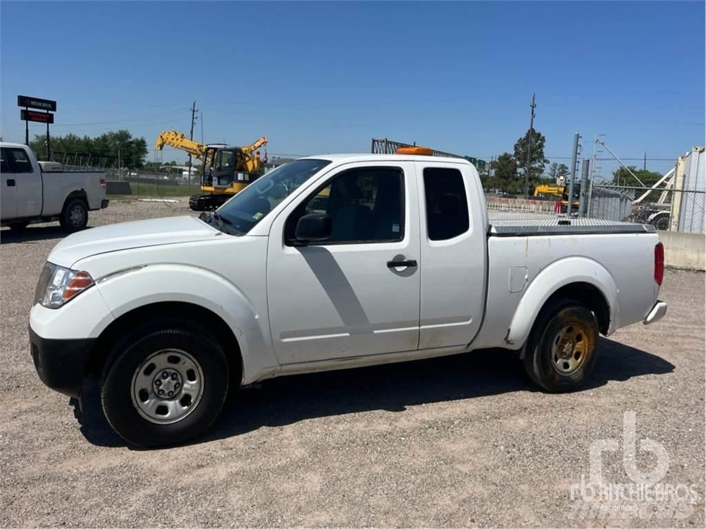 Nissan FRONTIER Lava-autot