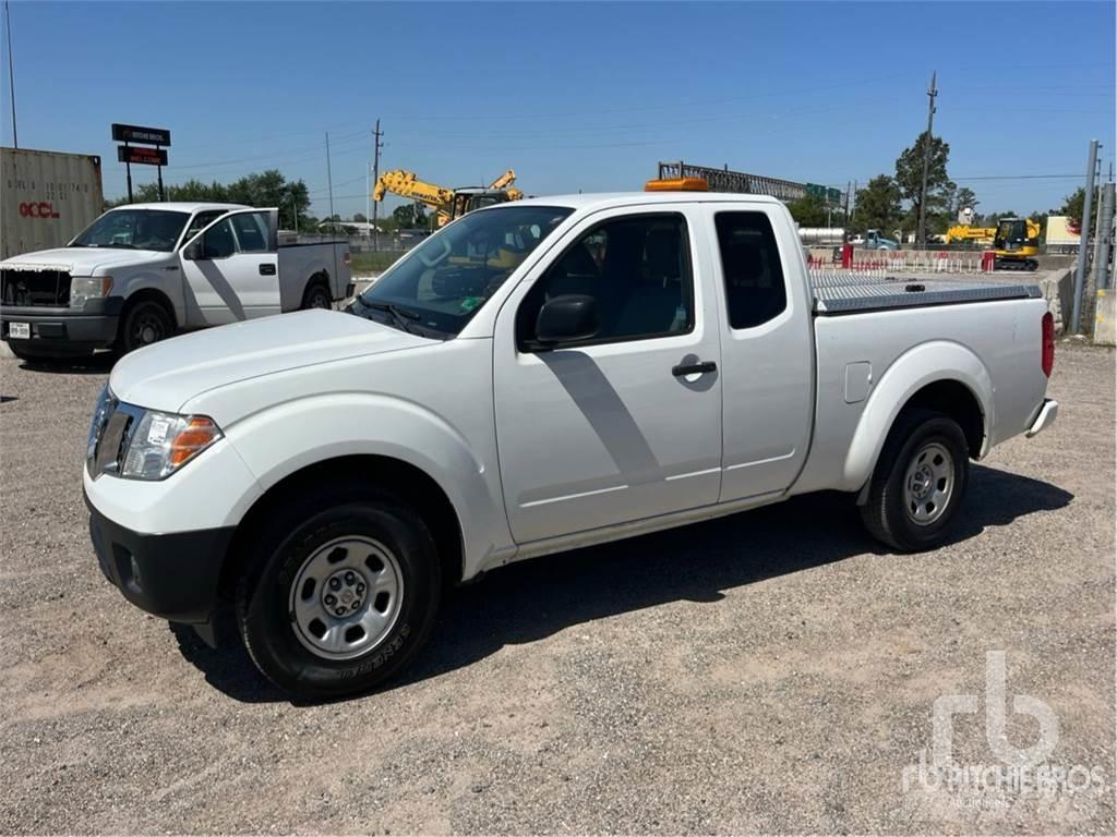 Nissan FRONTIER Lava-autot