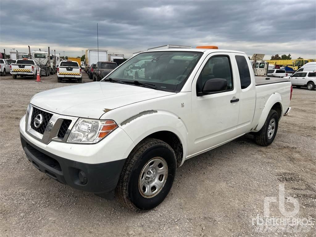 Nissan FRONTIER Lava-autot