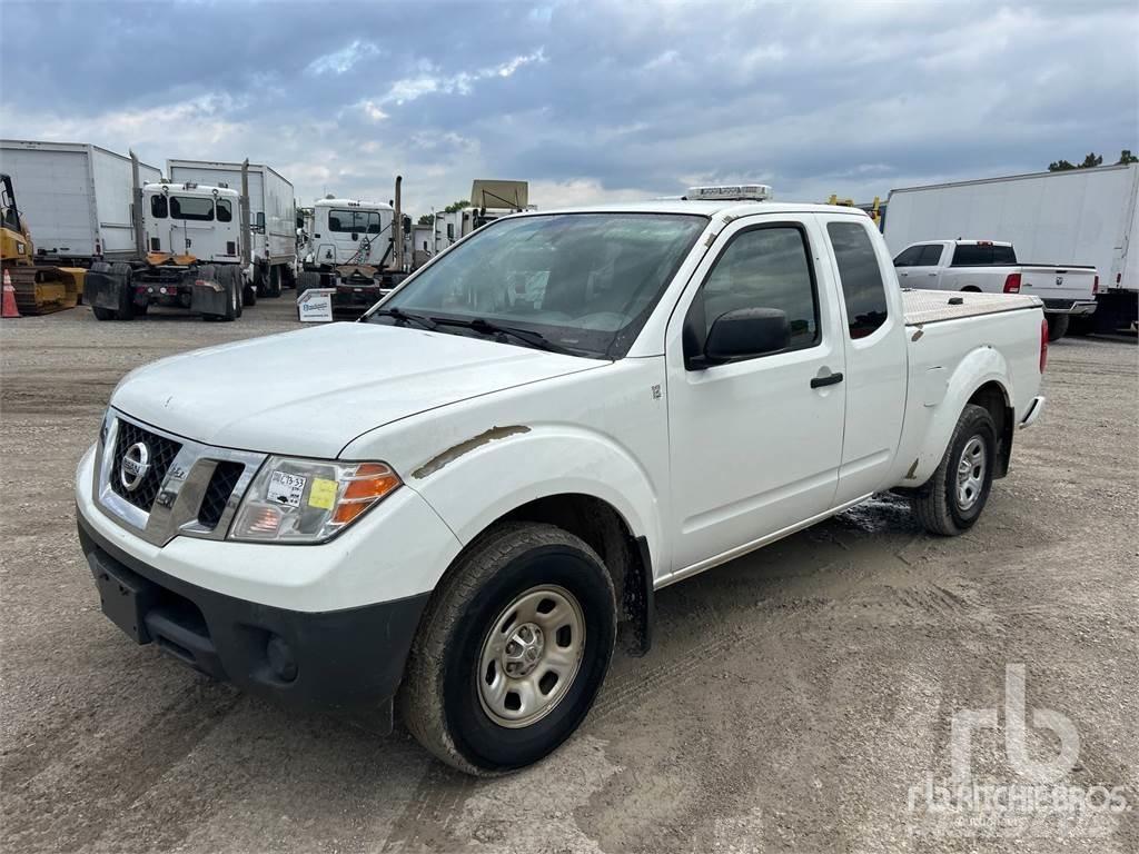 Nissan FRONTIER Lava-autot