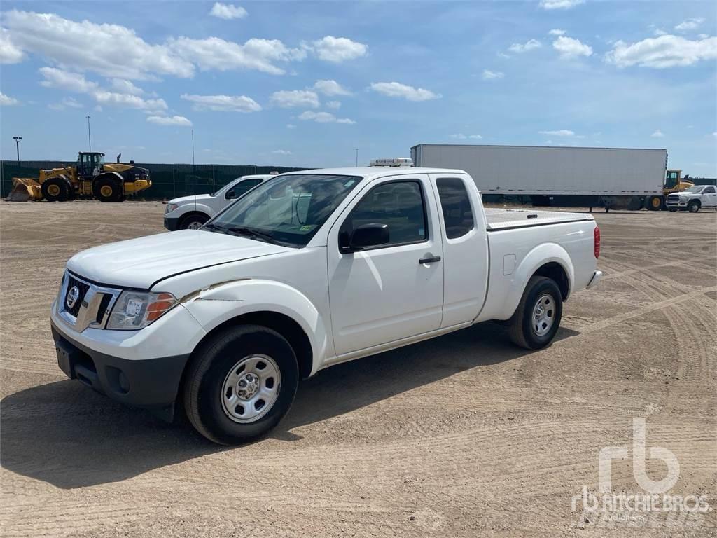 Nissan FRONTIER Lava-autot