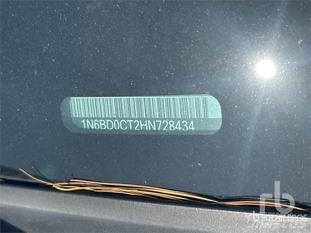 Nissan FRONTIER Lava-autot