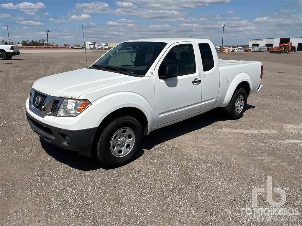 Nissan FRONTIER Lava-autot