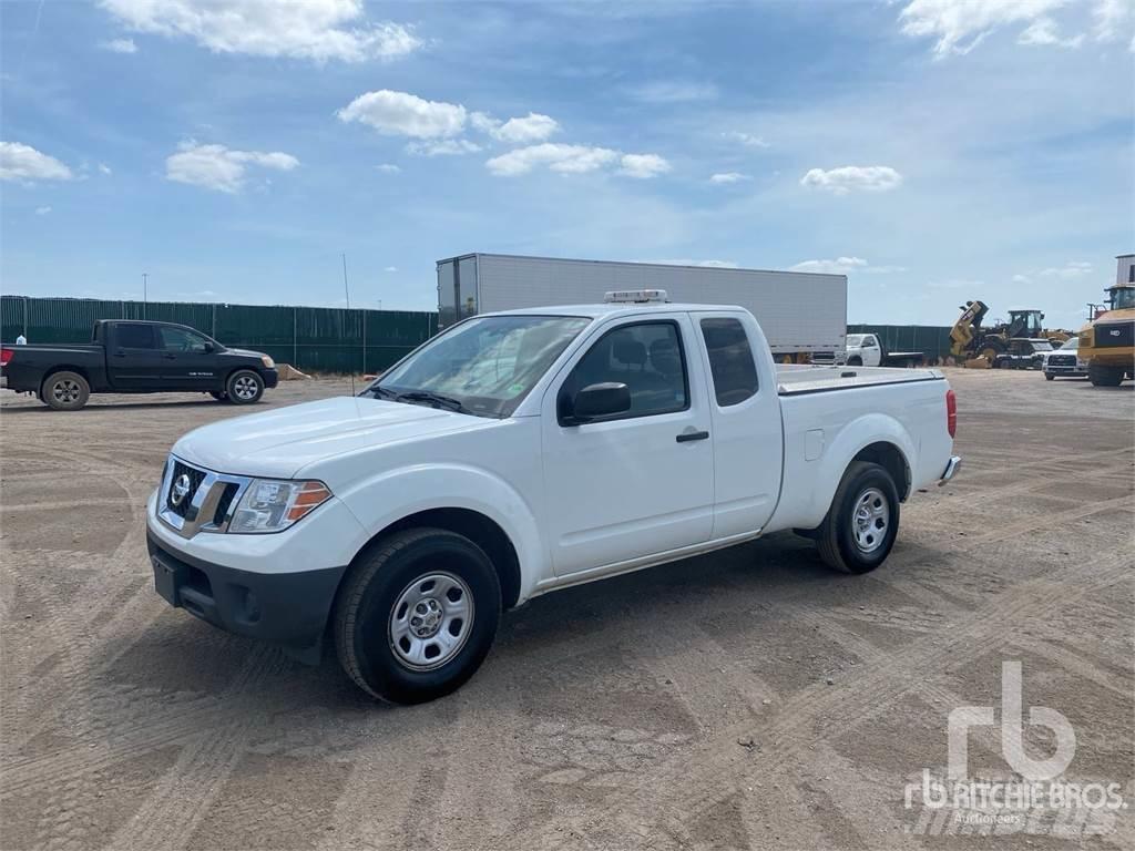 Nissan FRONTIER Lava-autot
