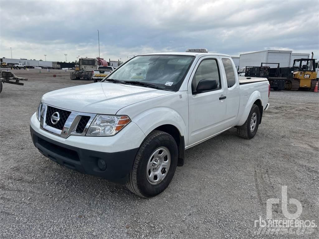 Nissan FRONTIER Lava-autot