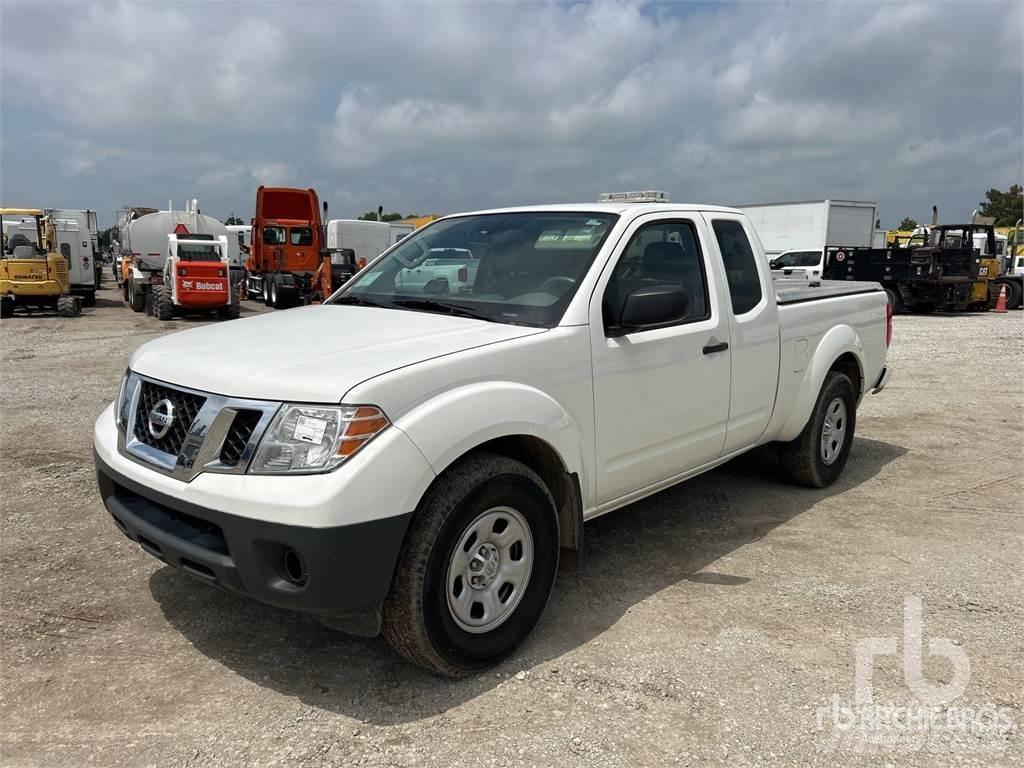 Nissan FRONTIER Lava-autot