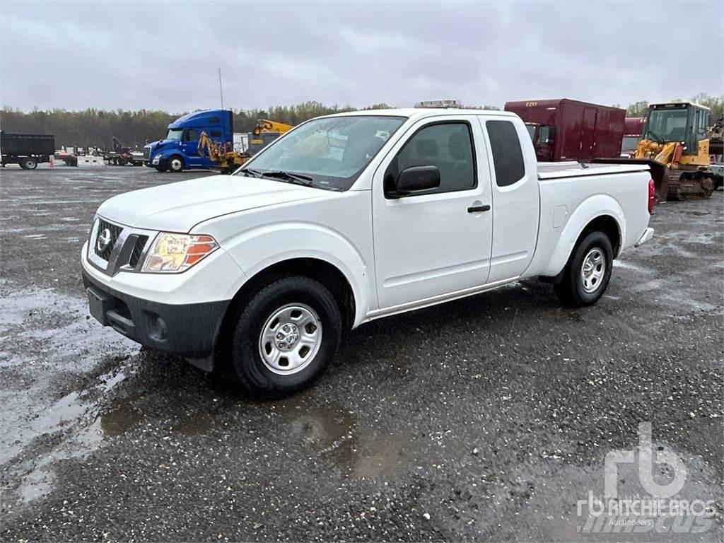 Nissan FRONTIER Lava-autot