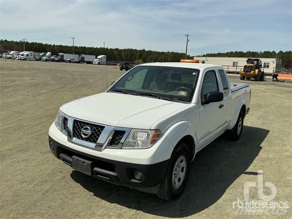 Nissan FRONTIER Lava-autot