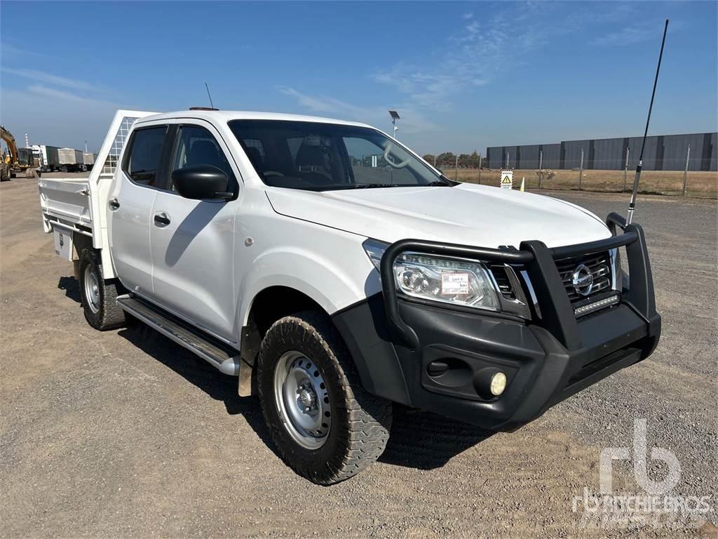 Nissan NAVARA Lava-autot