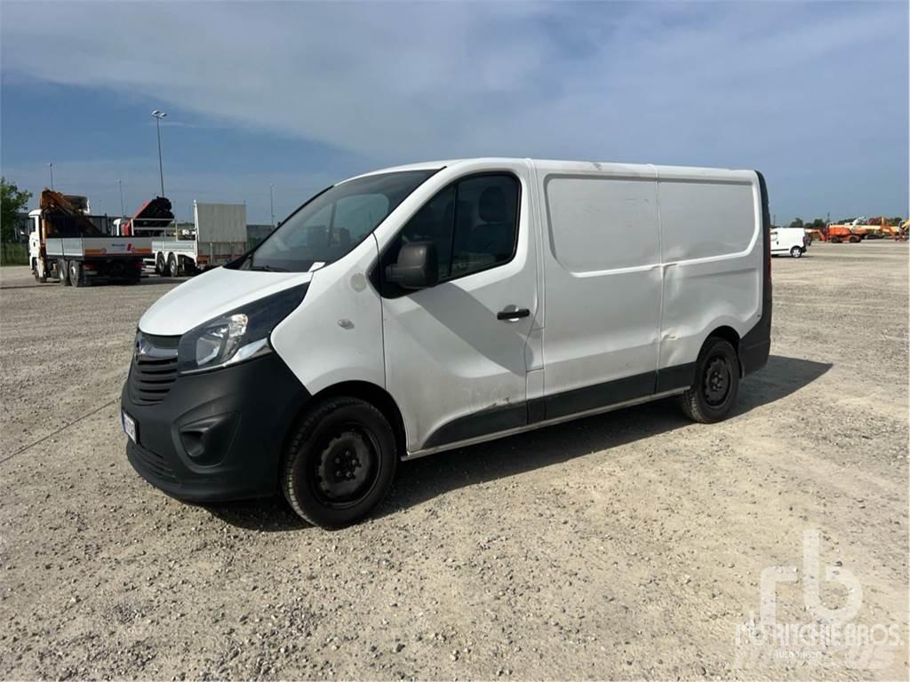 Opel VIVARO Pakettiautot
