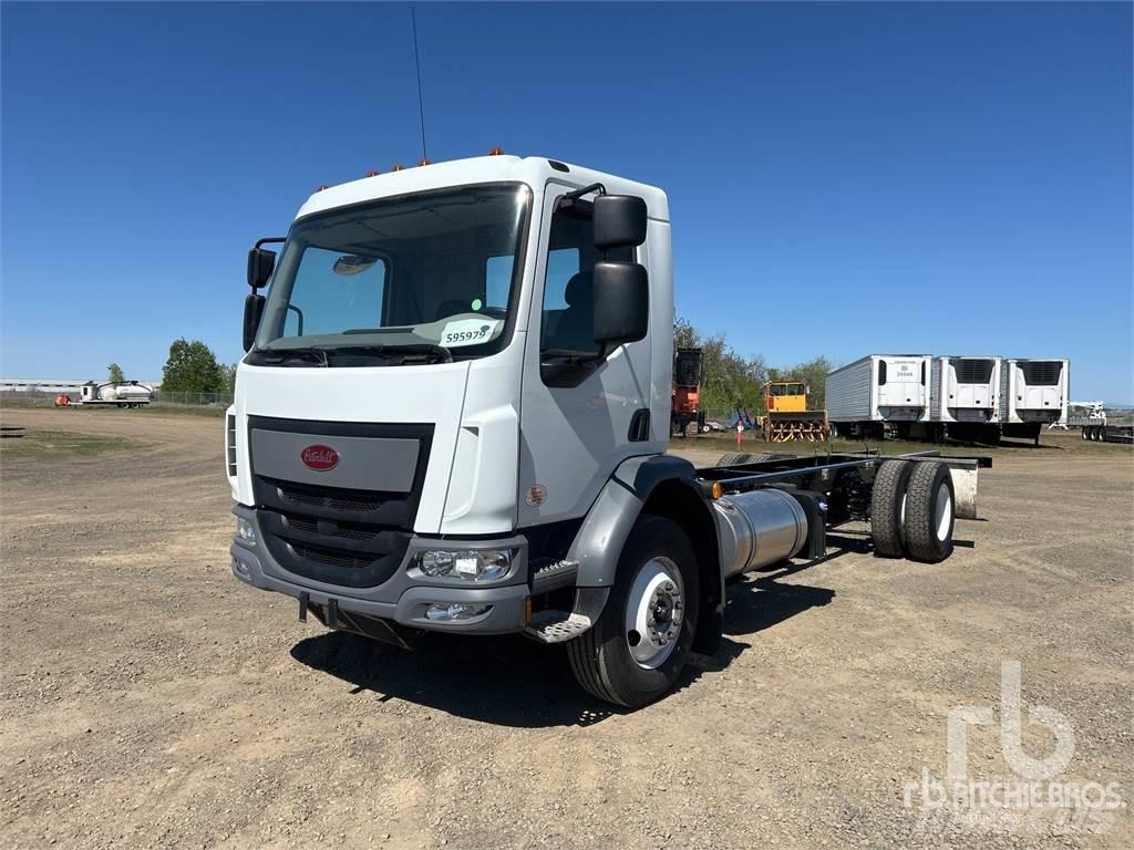 Peterbilt 220 Kuorma-autoalustat