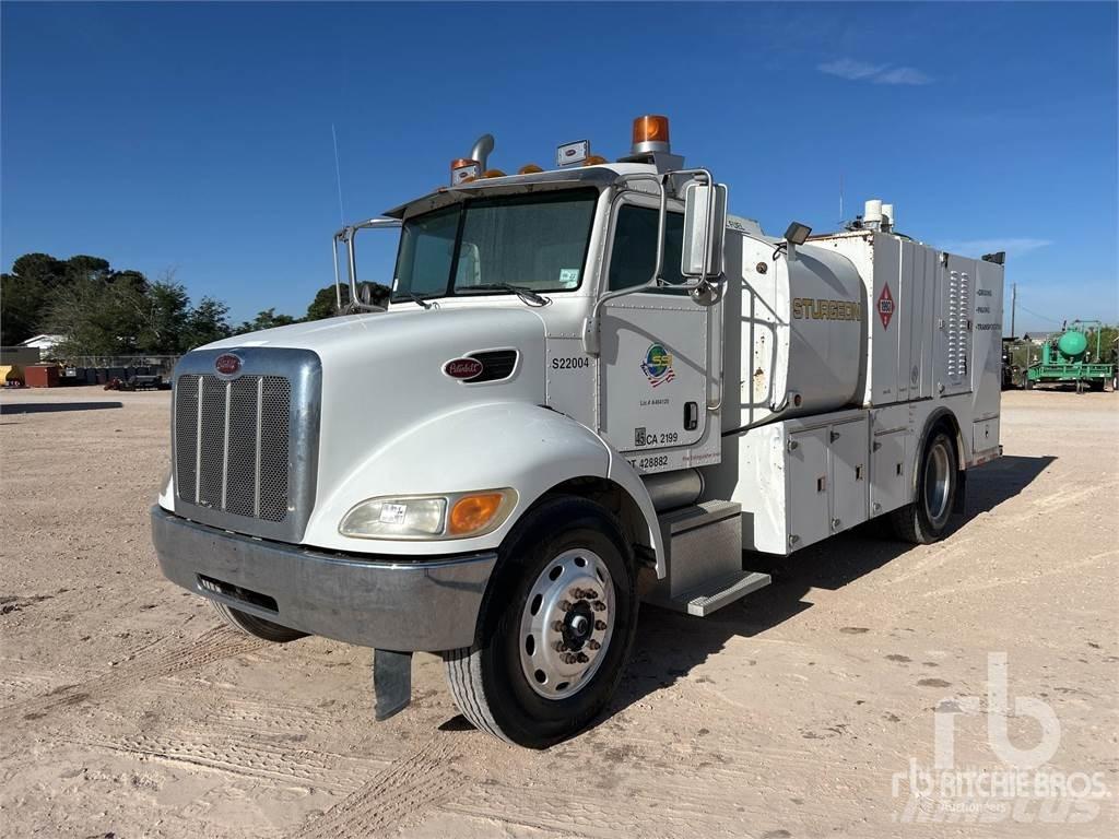 Peterbilt 335 Säiliöautot