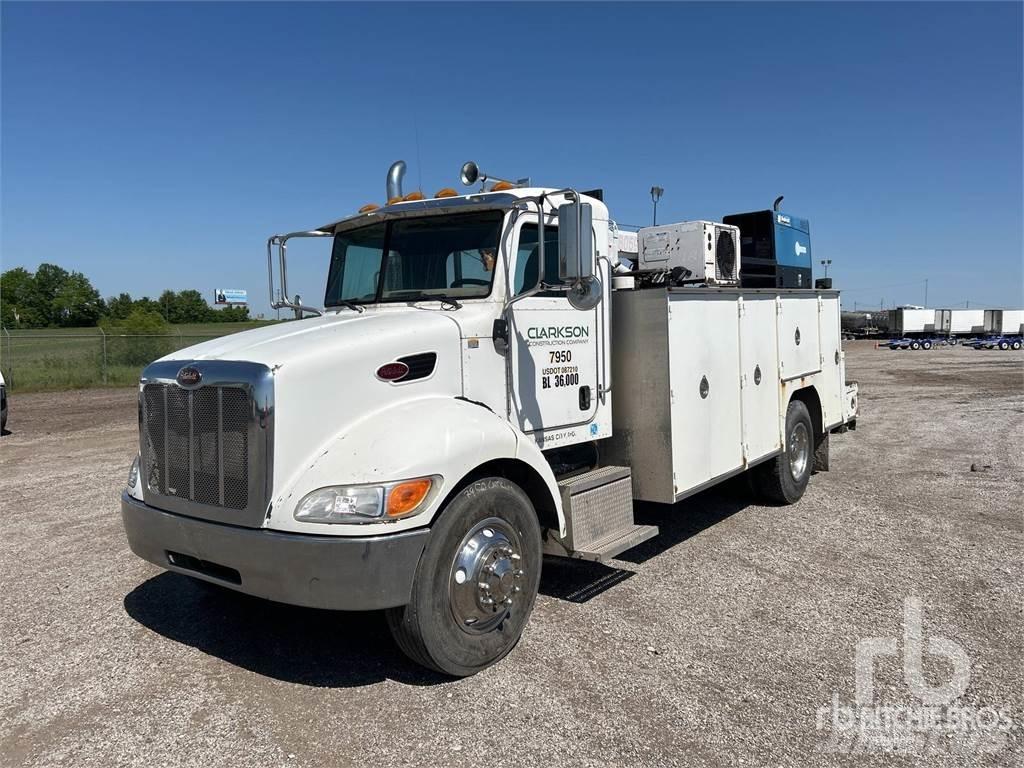 Peterbilt 335 Tienhoitoautot