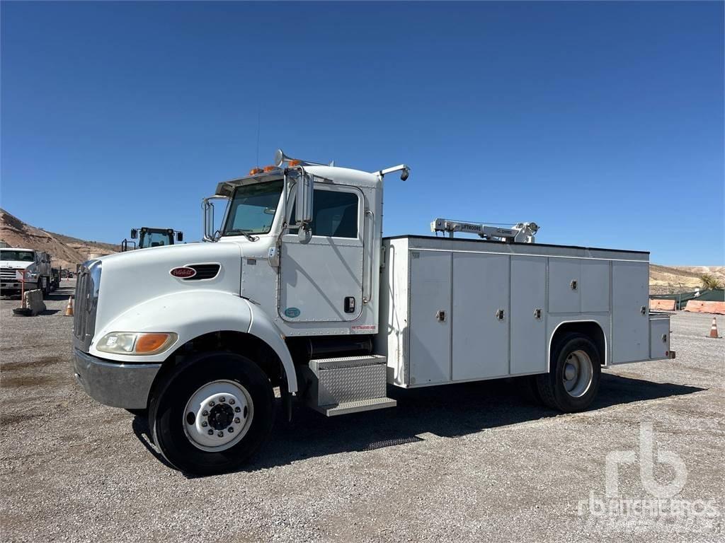 Peterbilt 335 Tienhoitoautot