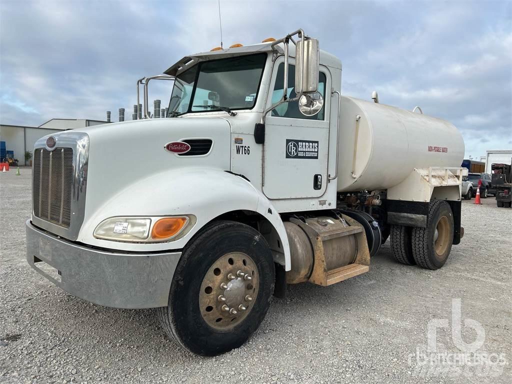 Peterbilt 337 Vesisäiliöautot